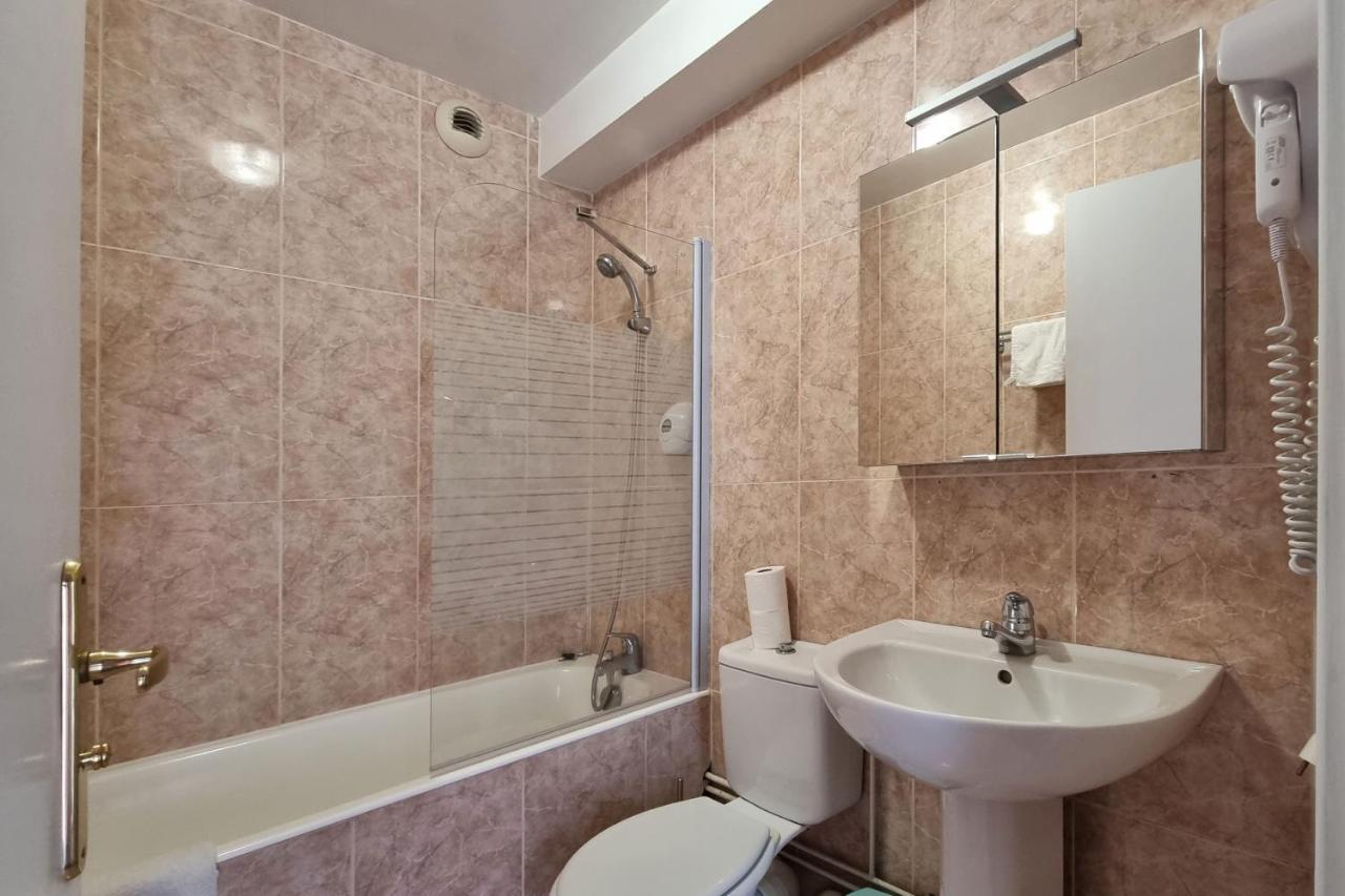 Le Catalan - Hotel Et Appartements Mont-Louis Kültér fotó
