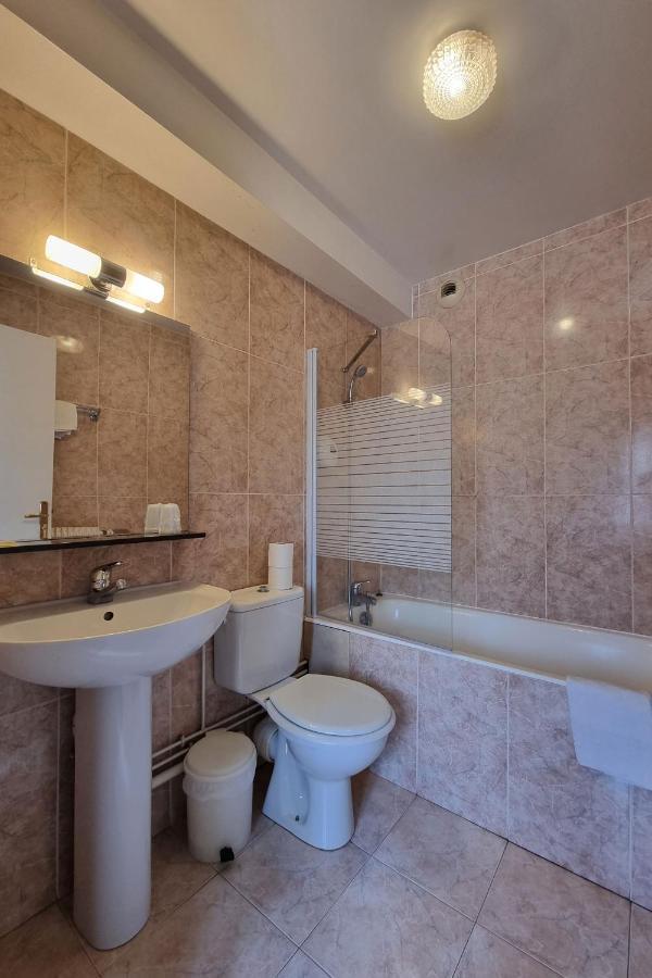 Le Catalan - Hotel Et Appartements Mont-Louis Kültér fotó