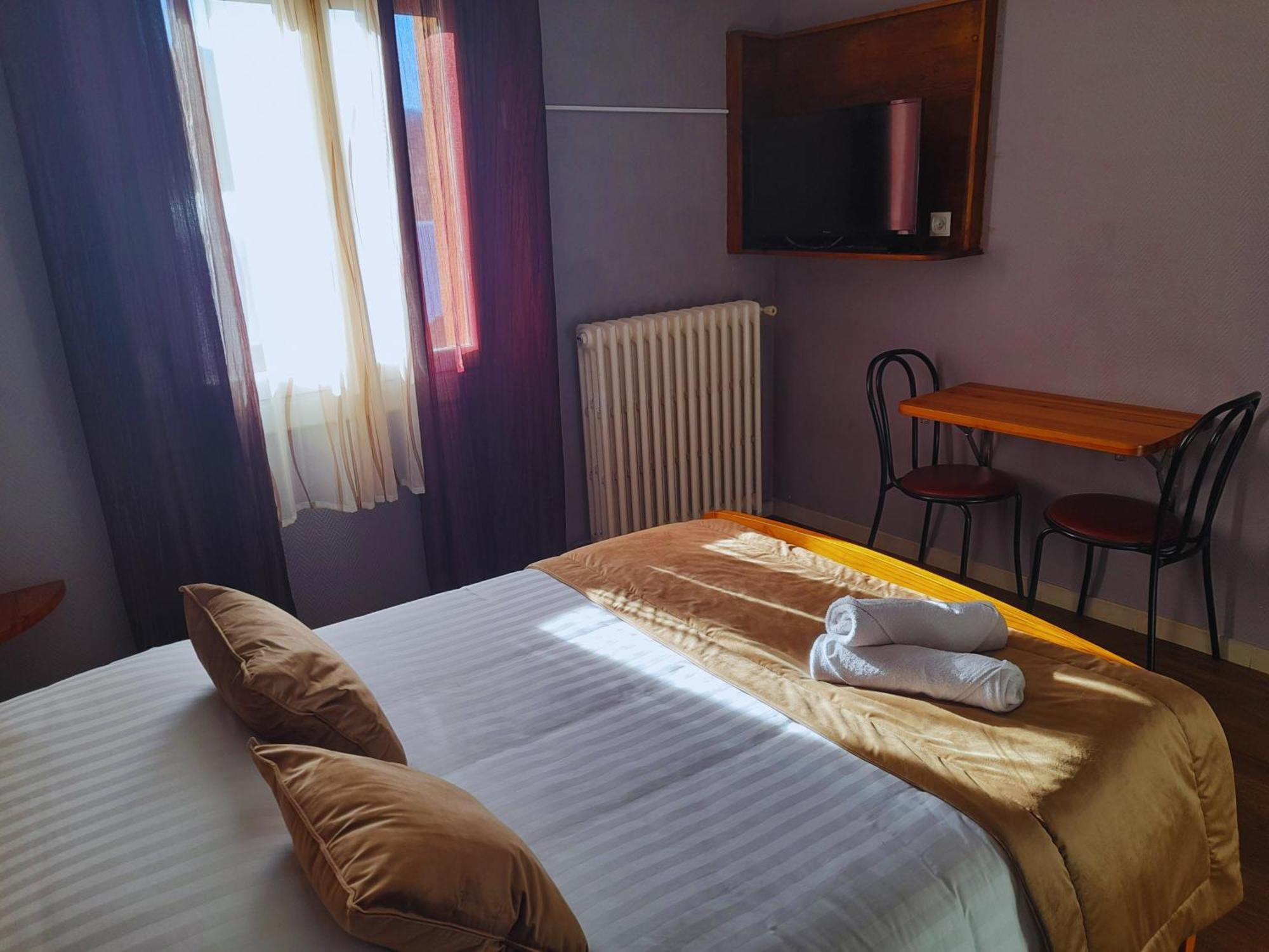 Le Catalan - Hotel Et Appartements Mont-Louis Kültér fotó