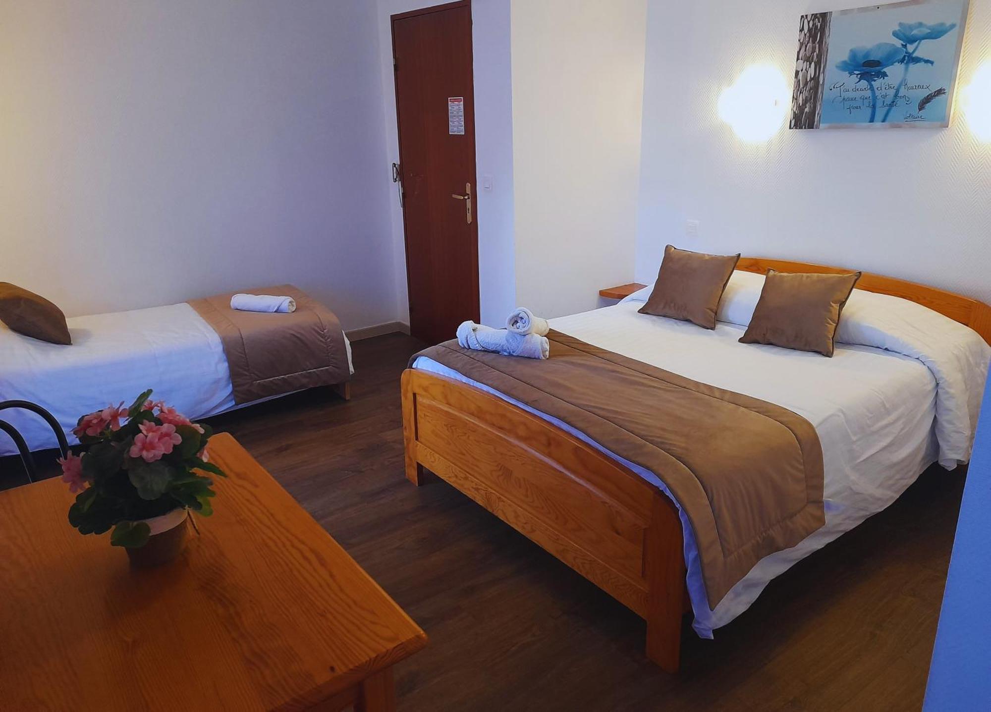 Le Catalan - Hotel Et Appartements Mont-Louis Kültér fotó