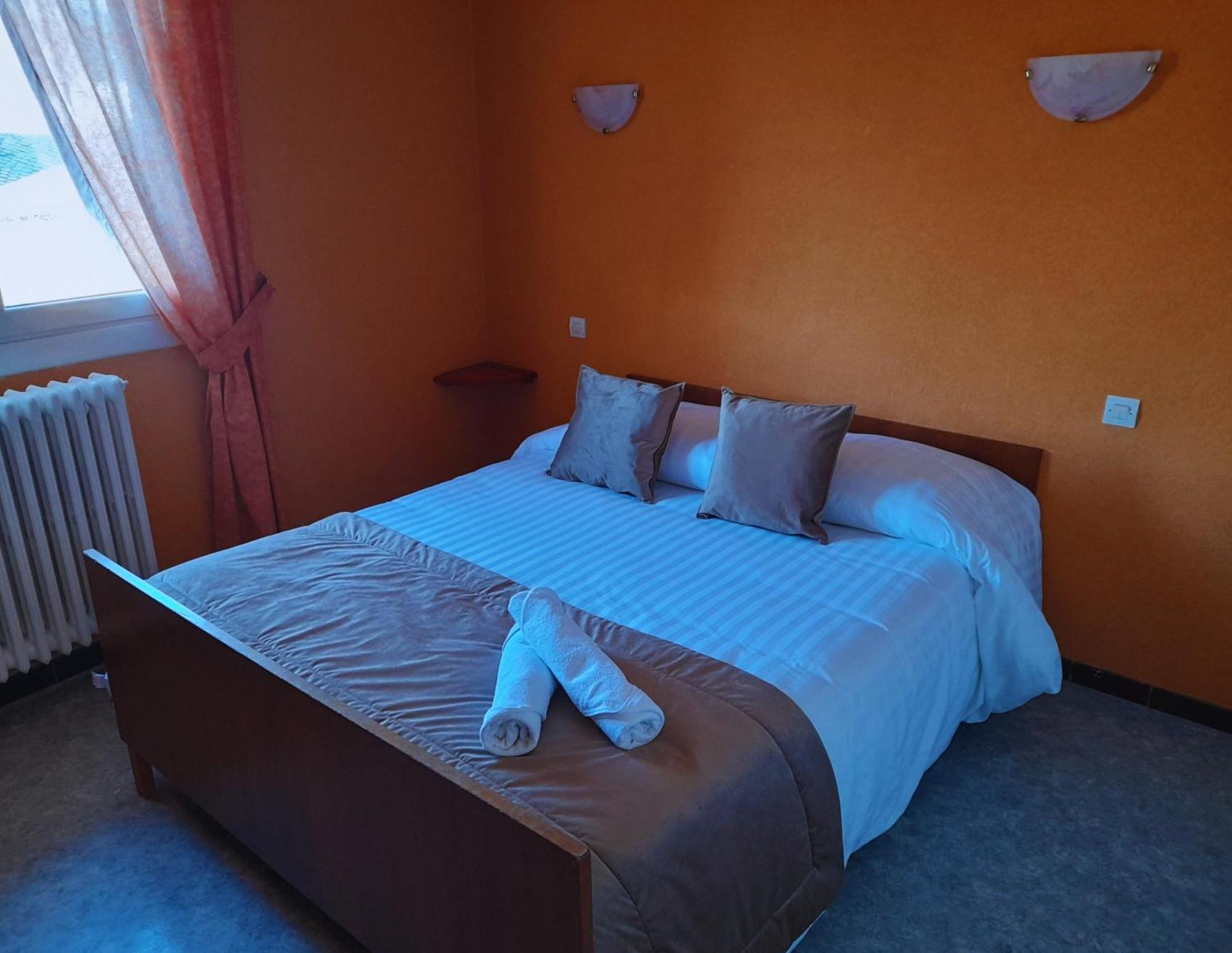 Le Catalan - Hotel Et Appartements Mont-Louis Kültér fotó